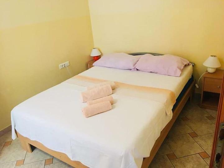 Apartmani Djura Selce Bagian luar foto